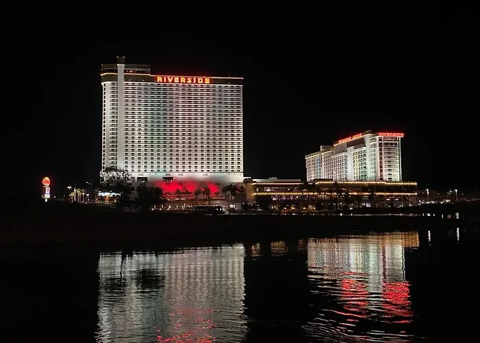 Near Laughlin Casinos, Mountain Views, Sleeps 6 * Bullhead City